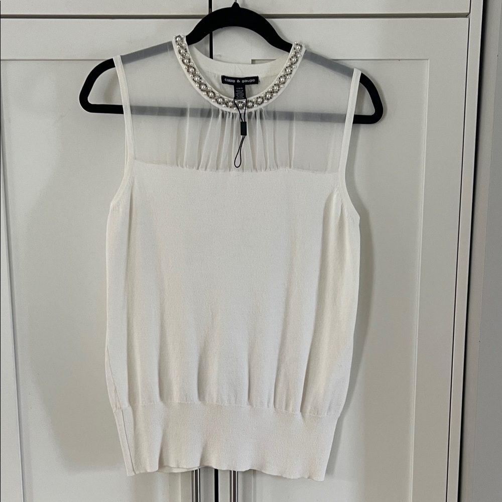 Cable & Gauge White Sleeveless Sweater with Pearl Neckline